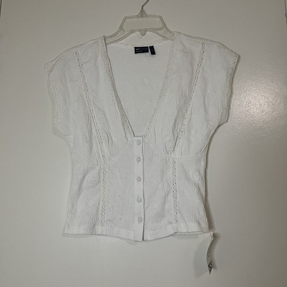 NEW! ASOS white lace eyelet button front vneck top size small
